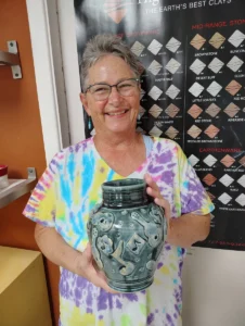 terrie-and-the-uke-vase